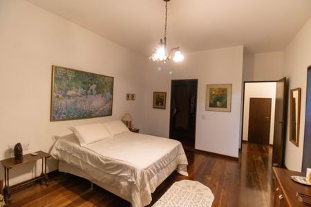 Casa de condomínio à venda com 1100m², 4 quartos e 4 vagas Casa de condomínio à venda com 1100m², 4 quartos e 4 vagasSuíte 3