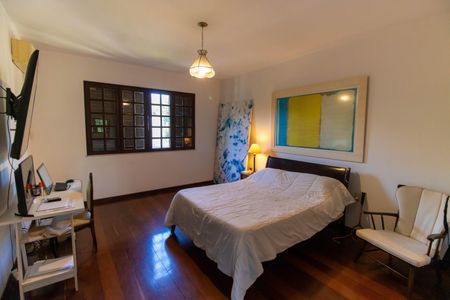 Casa de condomínio à venda com 1100m², 4 quartos e 4 vagas Casa de condomínio à venda com 1100m², 4 quartos e 4 vagasSuíte 2