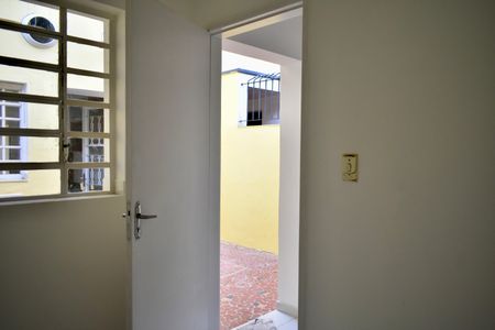 Casa à venda com 160m², 2 quartos e 2 vagasEdícula 