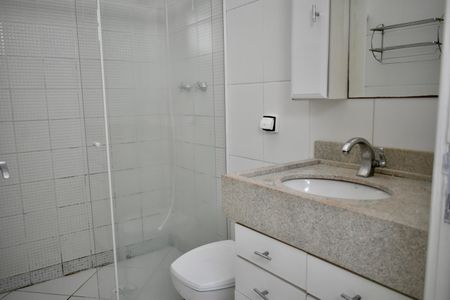Casa à venda com 160m², 2 quartos e 2 vagasBanheiro Social