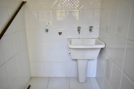 Casa à venda com 160m², 2 quartos e 2 vagasArea de serviço