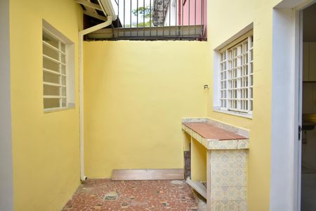 Casa à venda com 160m², 2 quartos e 2 vagasQuintal