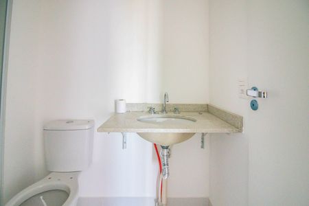 Apartamento à venda com 73m², 2 quartos e 1 vaga Apartamento à venda com 73m², 2 quartos e 1 vagaBanheiro Social