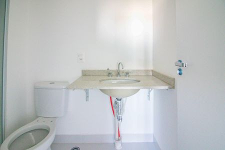 Apartamento à venda com 73m², 2 quartos e 1 vaga Apartamento à venda com 73m², 2 quartos e 1 vagaBanheiro Social