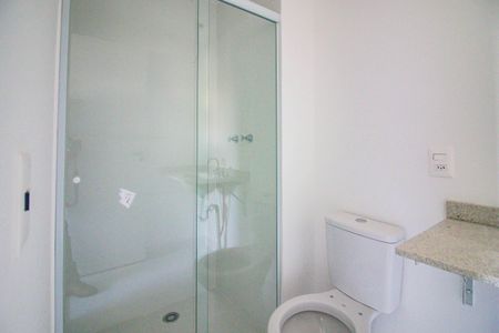 Apartamento à venda com 73m², 2 quartos e 1 vaga Apartamento à venda com 73m², 2 quartos e 1 vagaBanheiro Social