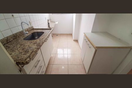 Apartamento à venda com 46m², 2 quartos e 1 vaga Apartamento à venda com 46m², 2 quartos e 1 vagaCozinha
