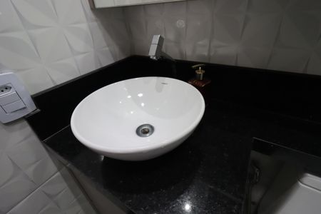 Apartamento à venda com 50m², 2 quartos e 2 vagasBanheiro - Pia