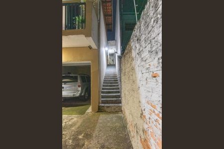 Casa à venda com 232m², 3 quartos e 2 vagas Casa à venda com 232m², 3 quartos e 2 vagasÁrea comum