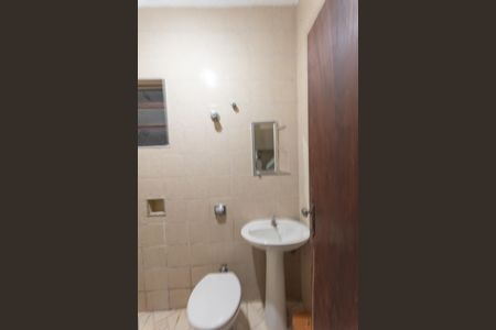 Casa à venda com 232m², 3 quartos e 2 vagas Casa à venda com 232m², 3 quartos e 2 vagasEdicula/Banheiro