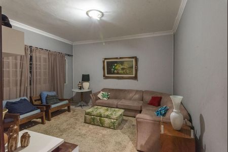 Casa à venda com 232m², 3 quartos e 2 vagas Casa à venda com 232m², 3 quartos e 2 vagasSala