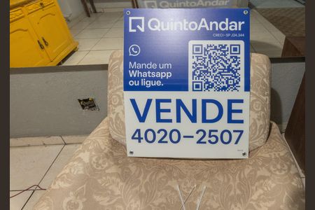 Casa à venda com 232m², 3 quartos e 2 vagas Casa à venda com 232m², 3 quartos e 2 vagasPlaca
