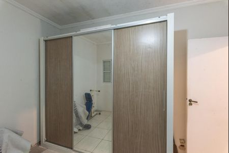 Casa à venda com 232m², 3 quartos e 2 vagas Casa à venda com 232m², 3 quartos e 2 vagasQuarto 2