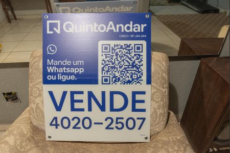 Casa à venda com 232m², 3 quartos e 2 vagas Casa à venda com 232m², 3 quartos e 2 vagasPlaca
