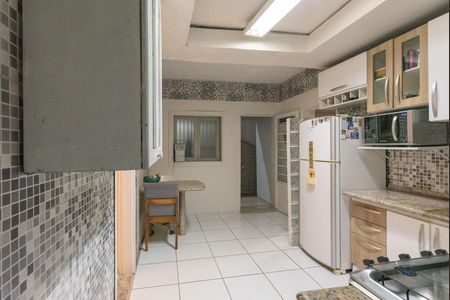 Casa à venda com 232m², 3 quartos e 2 vagas Casa à venda com 232m², 3 quartos e 2 vagasCozinha