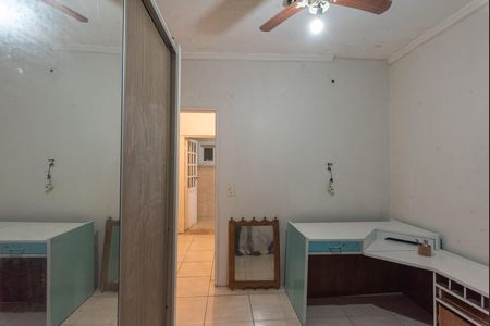 Casa à venda com 232m², 3 quartos e 2 vagas Casa à venda com 232m², 3 quartos e 2 vagasQuarto 2