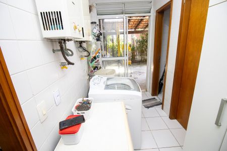 Casa de condomínio à venda com 836m², 4 quartos e 4 vagasÁrea de Serviço