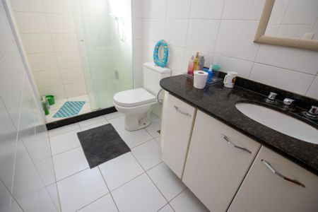 Casa de condomínio à venda com 836m², 4 quartos e 4 vagasBanheiro Suíte