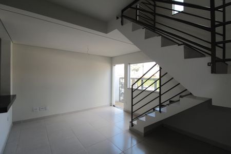 Casa à venda com 120m², 3 quartos e 2 vagasSala