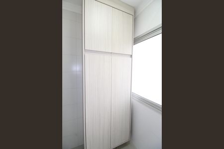 Apartamento para alugar com 64m², 3 quartos e 1 vagaÁrea de Serviço