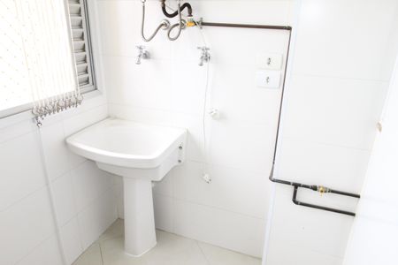 Apartamento para alugar com 64m², 3 quartos e 1 vagaÁrea de Serviço