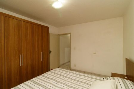 Casa à venda com 71m², 2 quartos e 1 vaga Casa à venda com 71m², 2 quartos e 1 vagaQuarto