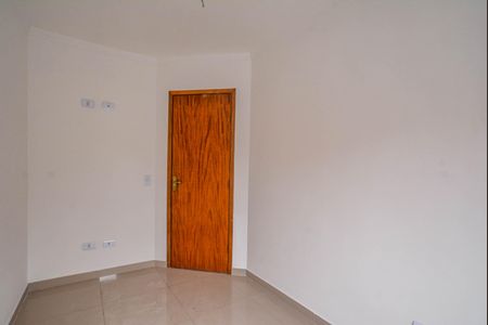 Apartamento à venda com 100m², 2 quartos e 2 vagasQuarto 