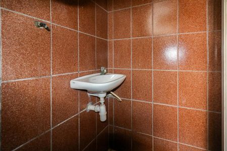 Casa para alugar com 100m², 3 quartos e sem vaga Casa para alugar com 100m², 3 quartos e sem vagaBanheiro da Área de Serviço