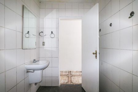 Casa para alugar com 100m², 3 quartos e sem vaga Casa para alugar com 100m², 3 quartos e sem vagaBanheiro
