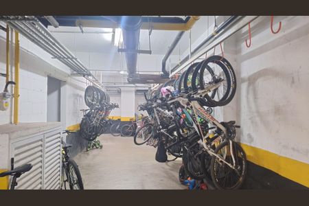 Apartamento à venda com 97m², 3 quartos e 2 vagas Apartamento à venda com 97m², 3 quartos e 2 vagasBicicletário