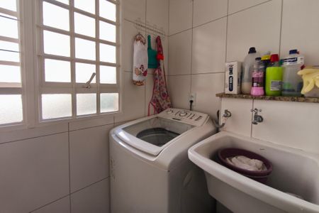 Apartamento à venda com 65m², 3 quartos e 1 vagaÁrea de Serviço