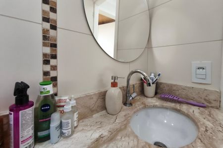 Apartamento à venda com 65m², 3 quartos e 1 vagaBanheiro Social