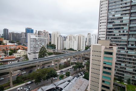 Apartamento para alugar com 27m², 1 quarto e sem vaga Apartamento para alugar com 27m², 1 quarto e sem vagaSacada - Vista