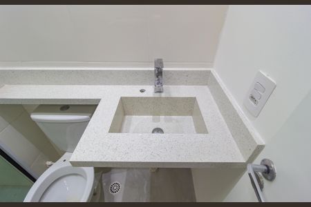 Apartamento à venda com 37m², 2 quartos e sem vagaDetalhe - Banheiro