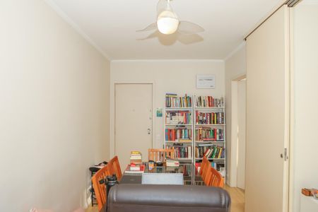 Apartamento à venda com 56m², 1 quarto e 1 vagaSala