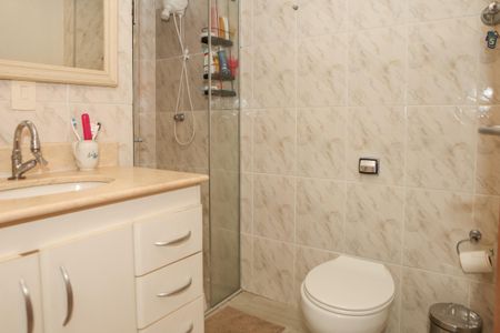 Apartamento à venda com 56m², 2 quartos e 1 vaga Apartamento à venda com 56m², 2 quartos e 1 vagaBanheiro