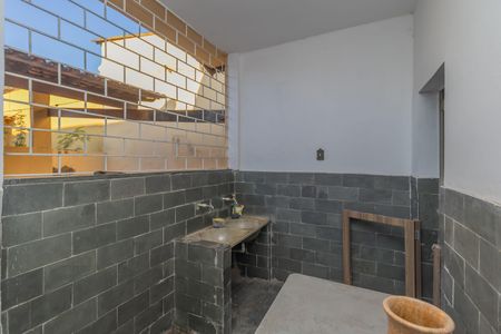 Casa à venda com 300m², 2 quartos e 4 vagas