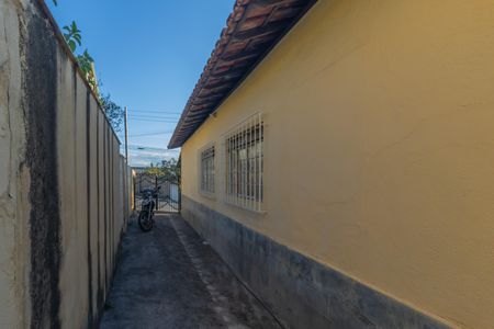 Casa à venda com 300m², 2 quartos e 4 vagas