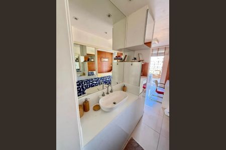 Apartamento à venda com 134m², 2 quartos e 1 vagaBanheiro