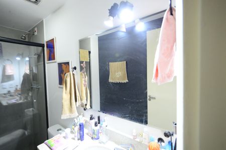 Apartamento à venda com 82m², 3 quartos e 2 vagasBanheiro Social