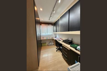 Casa de condomínio à venda com 400m², 5 quartos e 2 vagasQuarto