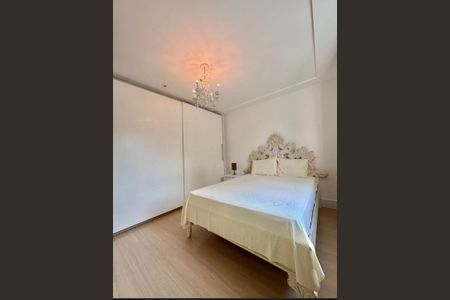 Casa de condomínio à venda com 400m², 5 quartos e 2 vagasQuarto