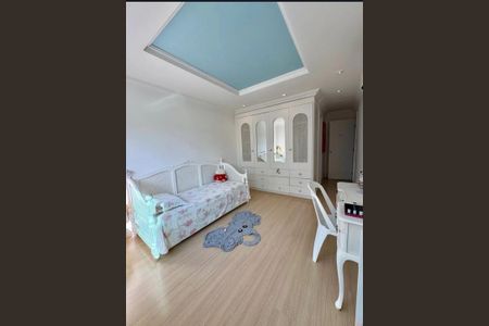 Casa de condomínio à venda com 400m², 5 quartos e 2 vagasQuarto