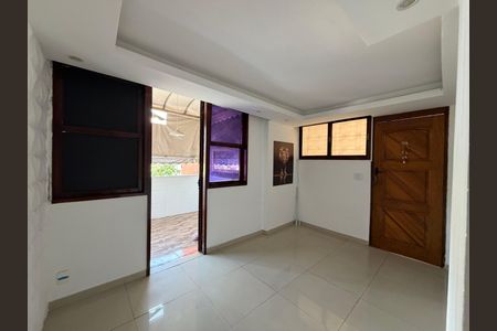Sala de apartamento à venda com 1 quarto, 40m² em Jacarepaguá, Rio de Janeiro