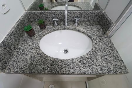 Apartamento para alugar com 65m², 2 quartos e 2 vagasBanheiro Social