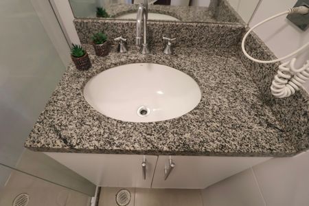 Apartamento para alugar com 65m², 2 quartos e 2 vagasBanheiro da Suíte