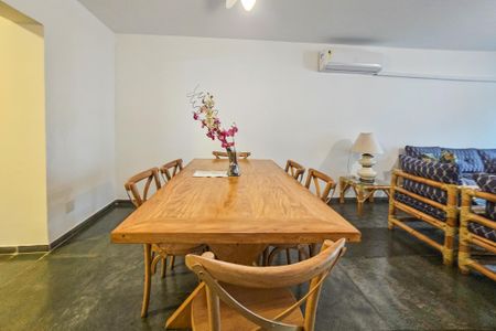 Apartamento para alugar com 166m², 3 quartos e 2 vagasSala