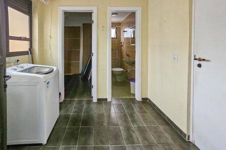 Apartamento para alugar com 166m², 3 quartos e 2 vagasÁrea de serviço