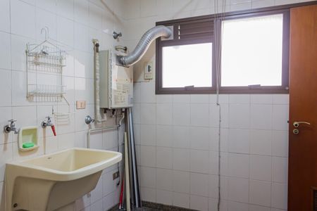 Apartamento para alugar com 160m², 5 quartos e 2 vagasÁrea de Serviço