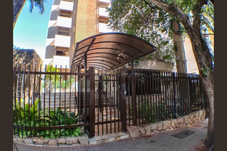 Apartamento para alugar com 160m², 5 quartos e 2 vagasFachada