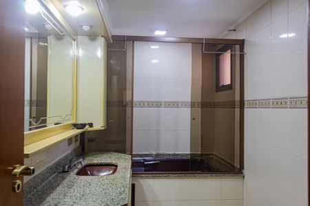 Apartamento para alugar com 160m², 5 quartos e 2 vagasBanheiro Social